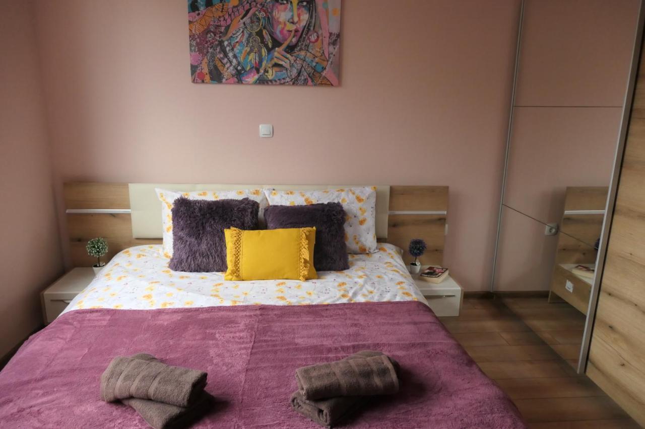 Ferienwohnung Nikol 2 Deluxe Welingrad Exterior foto